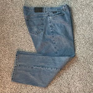 IZOD Relaxed Fit Jeans 38x30